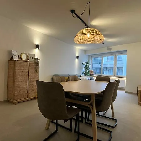 Modern In Op Toplocatie! *